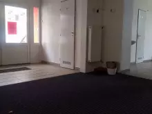 Vedlejší vchod - pohled z interiéru