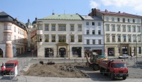 Archeologové začali pátrat na Dolním náměstí