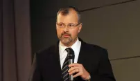 Na univerzitě opět přednášel její významný absolvent Na univerzitě opět přednášel její významný absolvent