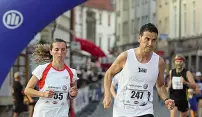 Běhám, běháš, běháme... půlmaraton už počtvrté v Olomouci! Běhám, běháš, běháme... půlmaraton už počtvrté v Olomouci!