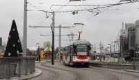 Na Nové Sady už jezdí všech čtrnáct nových tramvají Na Nové Sady už jezdí všech čtrnáct nových tramvají