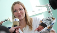 Primátor přivítal první miminko narozené v Olomouci