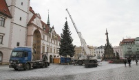 Slavnostní výzdoba je pryč, symbol Vánoc opustil náměstí