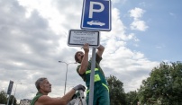 Parkování v Olomouci lze od července platit přes SMS