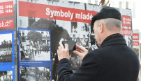 Dobové fotografie na náměstí připomínají sto let republiky
