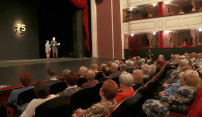 Pětasedmdesátníci slavili v Moravském divadle 