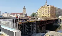 V pátek proběhne betonování nosné konstrukce mostu u Bristolu V pátek proběhne betonování nosné konstrukce mostu u Bristolu