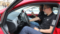 Olomoucký primátor začne k pracovním cestám používat malý elektromobil