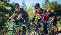 Mezinárodní peloton cyklistů projede z Jeseníků přes Olomouc do Vídně