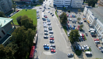 Čtyři veřejná projednání k parkovací politice. Podívejte se, jak návrh vypadá