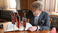 Britský velvyslanec poprvé navštívil Olomouc