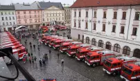 Hasiči v Olomouci převzali novou techniku Hasiči v Olomouci převzali novou techniku