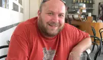 Zatím nemám, co bych skrýval, říká pedagog, spisovatel a moderátor talkshow David Hrbek Zatím nemám, co bych skrýval, říká pedagog, spisovatel a moderátor talkshow David Hrbek