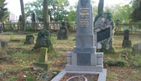První část oprav na černovírském hřbitově skončila